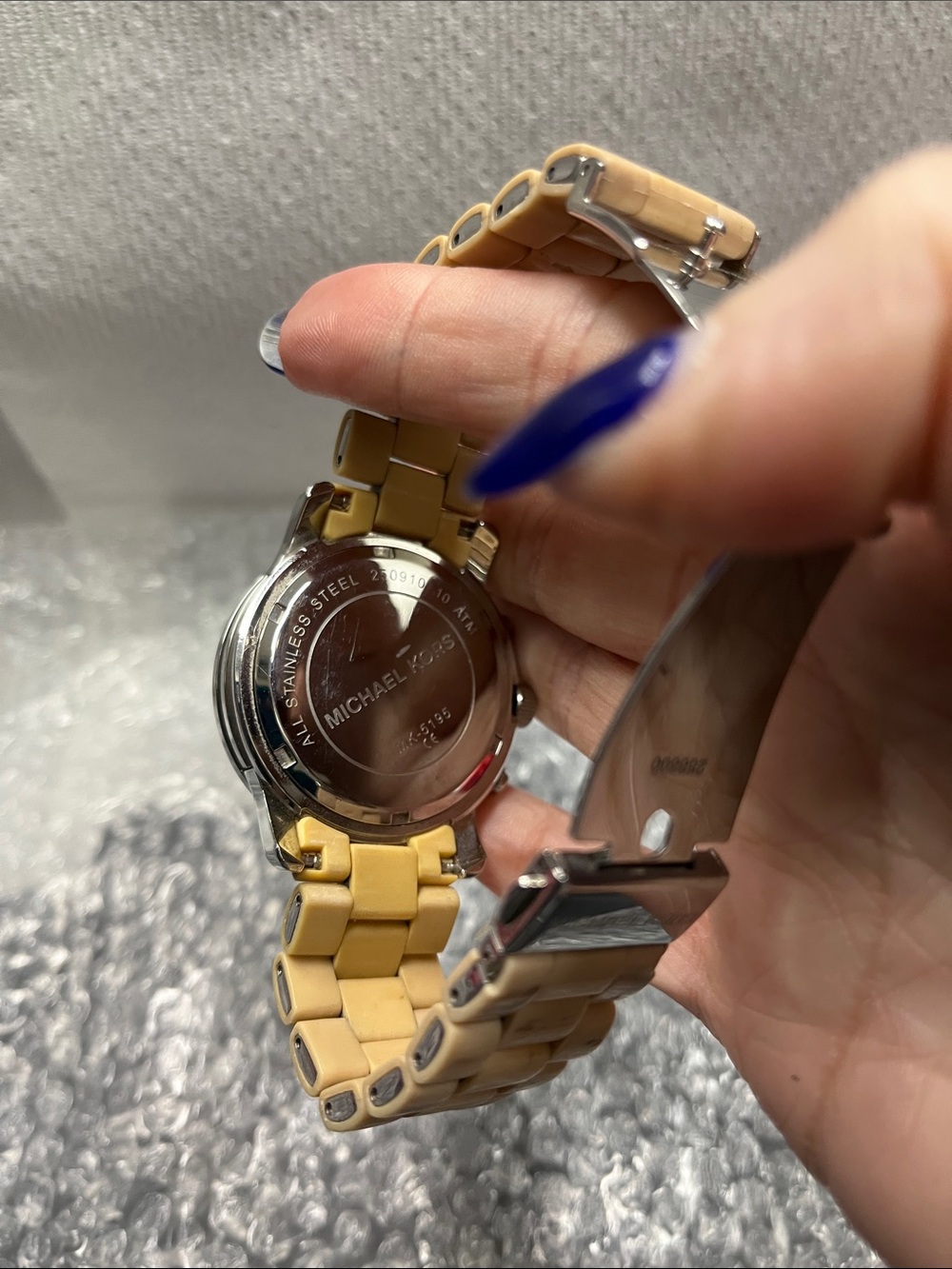 EUC Michael Kors Ladies' Chronograph Watch - Pink Dial, Beige Strap - Picture 7 of 12